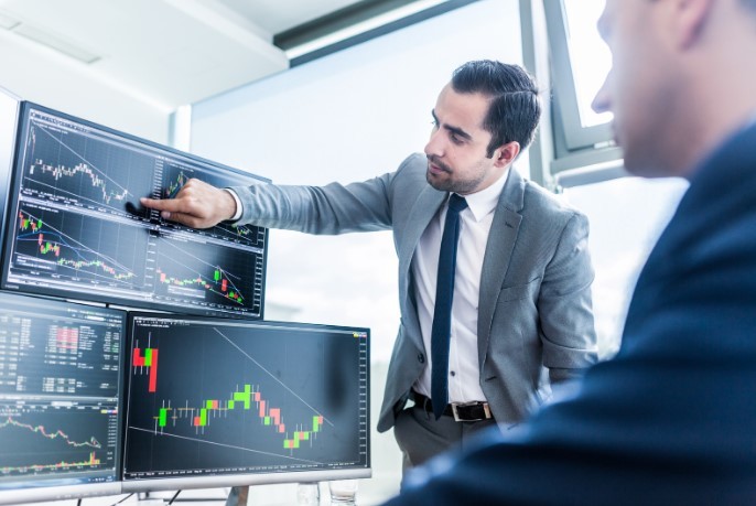 what is the difference between a business broker and m&a advisor?